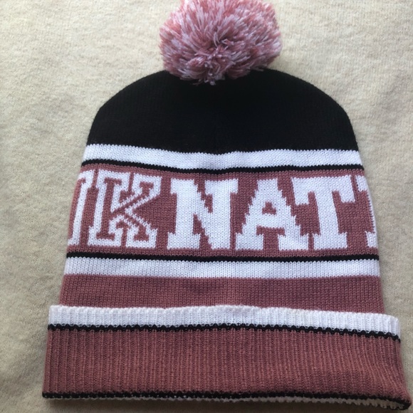 🌸Pink by Victoria’s Secret Beanie 🌸 - Picture 4 of 5